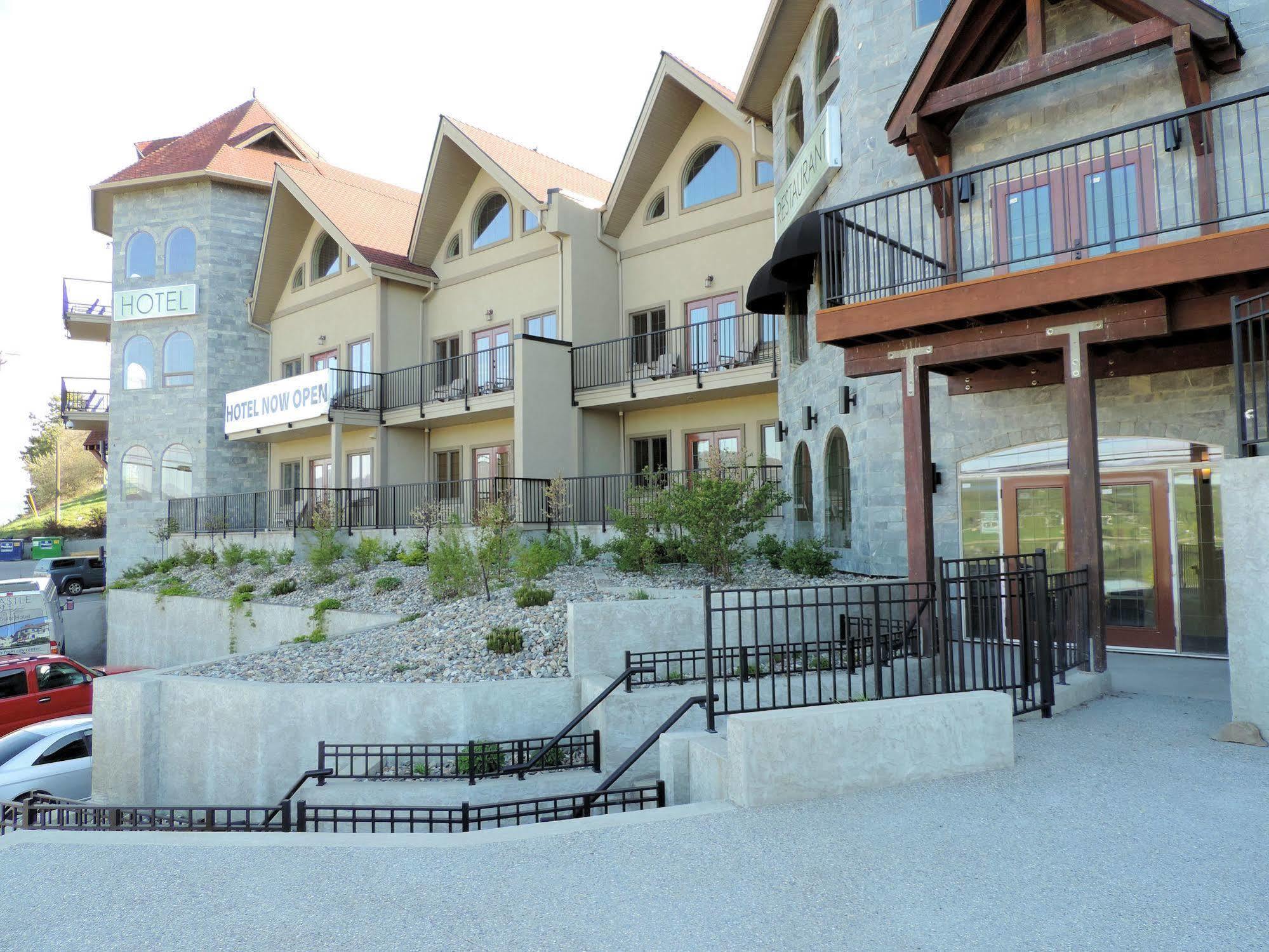 The Castle At Swan Lake Vernon Exterior foto